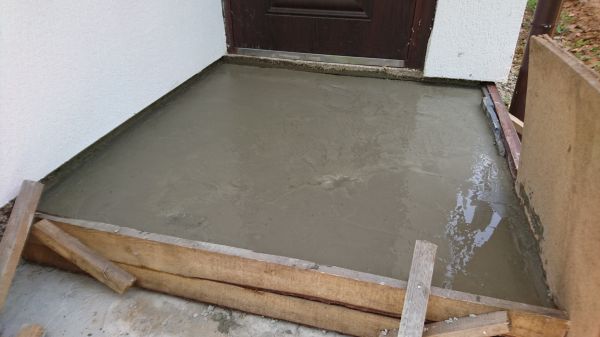 Entryway Concrete Repair in Cedar Rapids